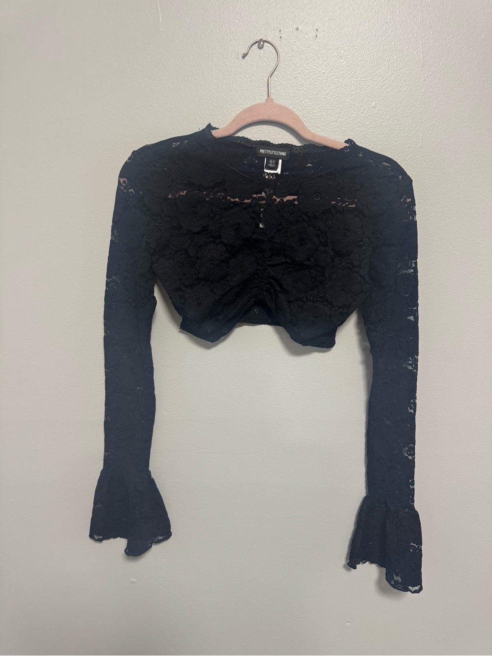 Pretty Little Thing BLACK Romantic Gothic LACE EXTREME CROP LONG SLEEVE TOP - Picture 4 of 11